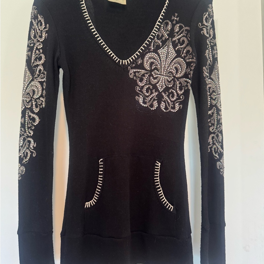 Black Hoodie with Silver Sparkle Embellishments
Super cute and super sparkly!!✨